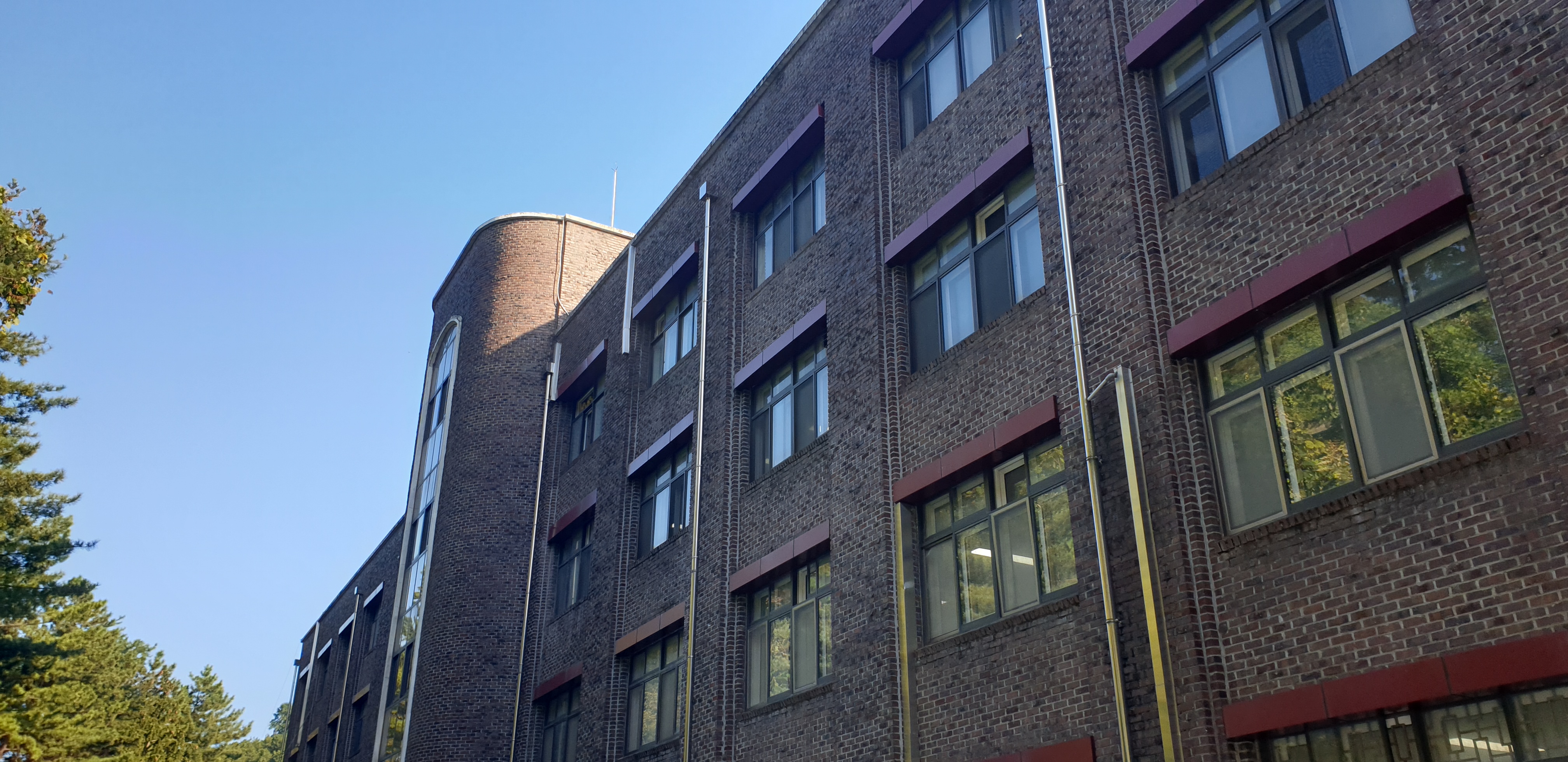 kj대학교 특수문헌정보관.jpg