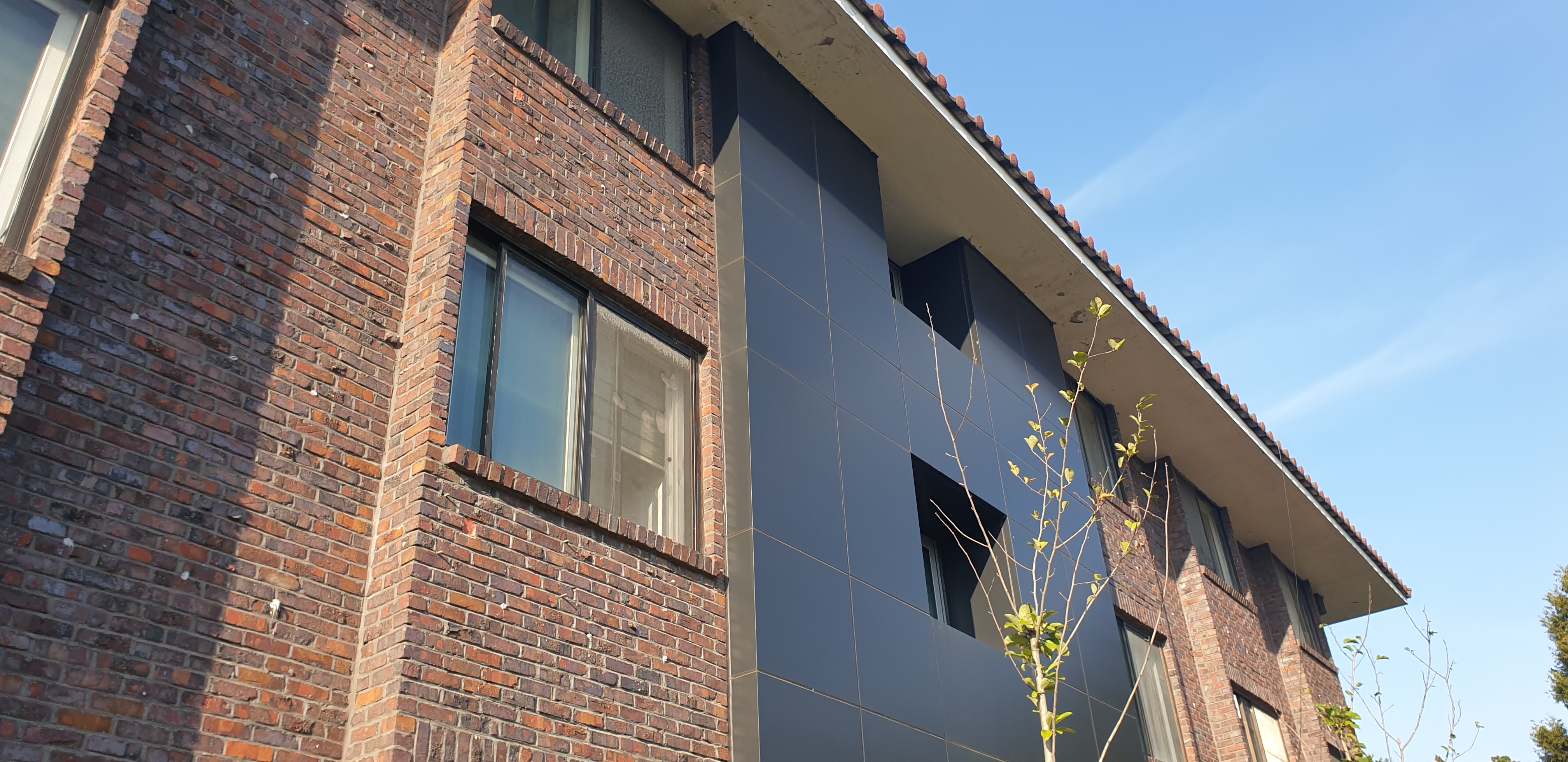 kj대학교 홍익사.jpg