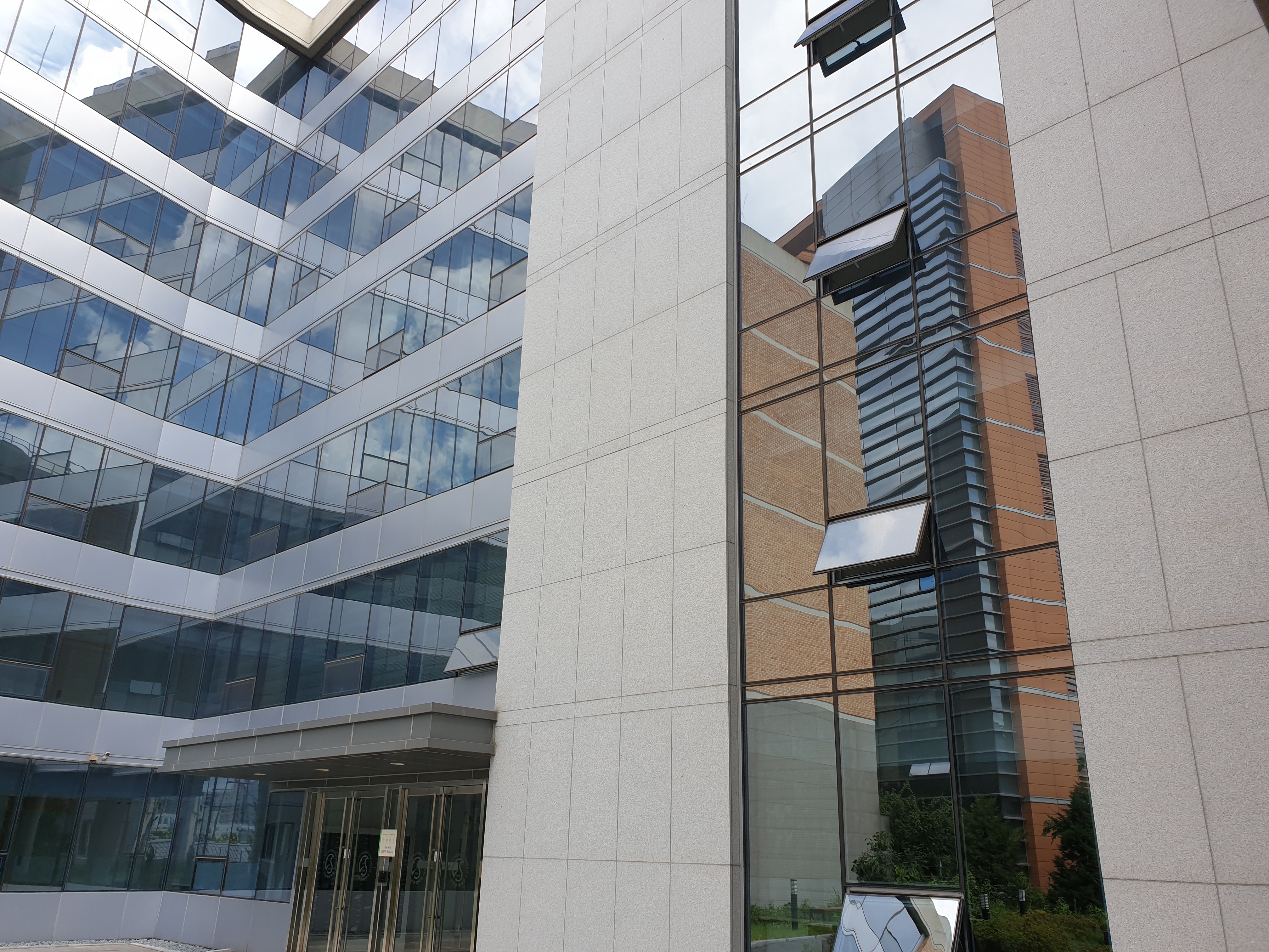 skk대학교 E하우스.jpg