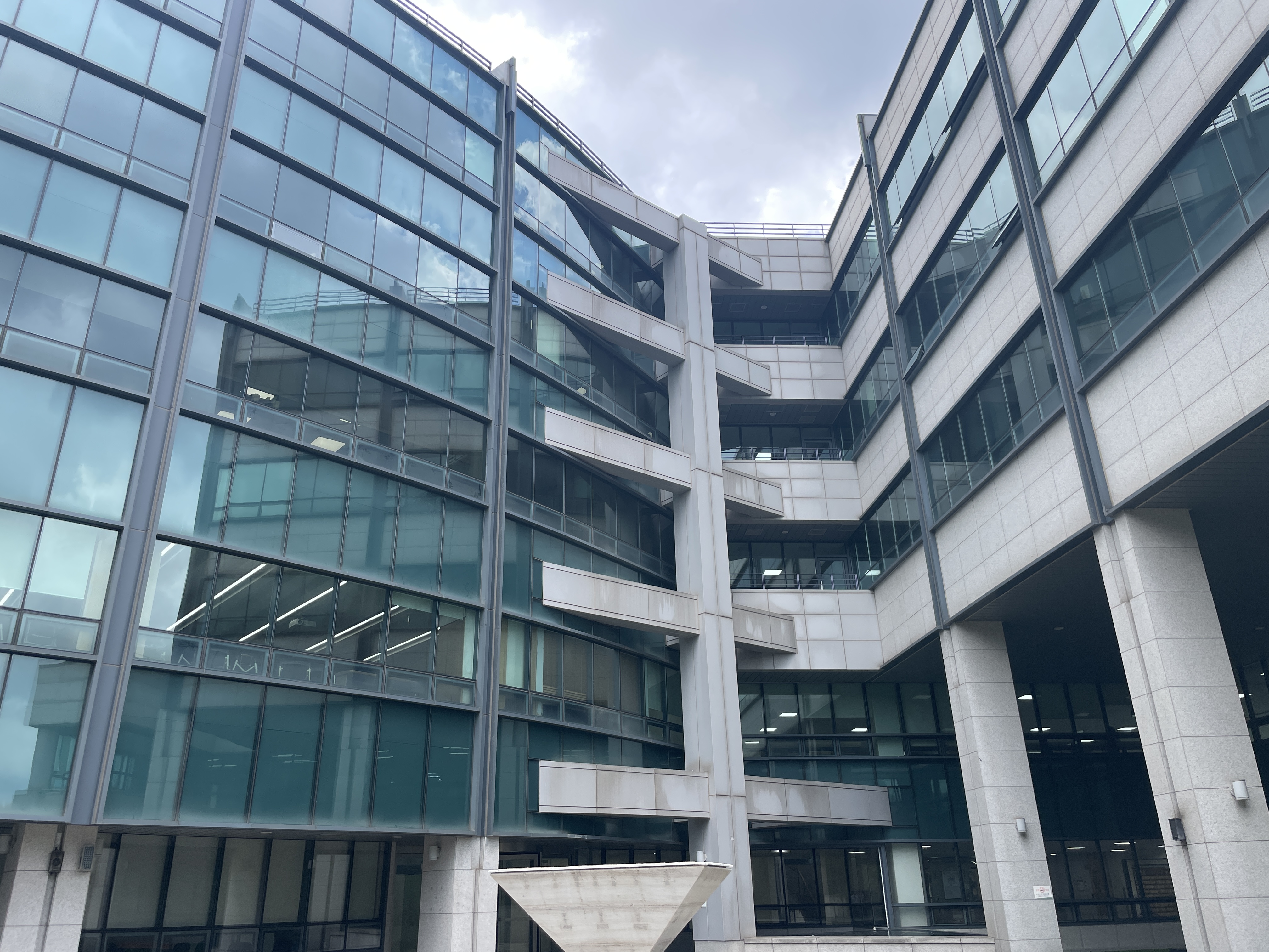 skk대학교 법학관.JPG