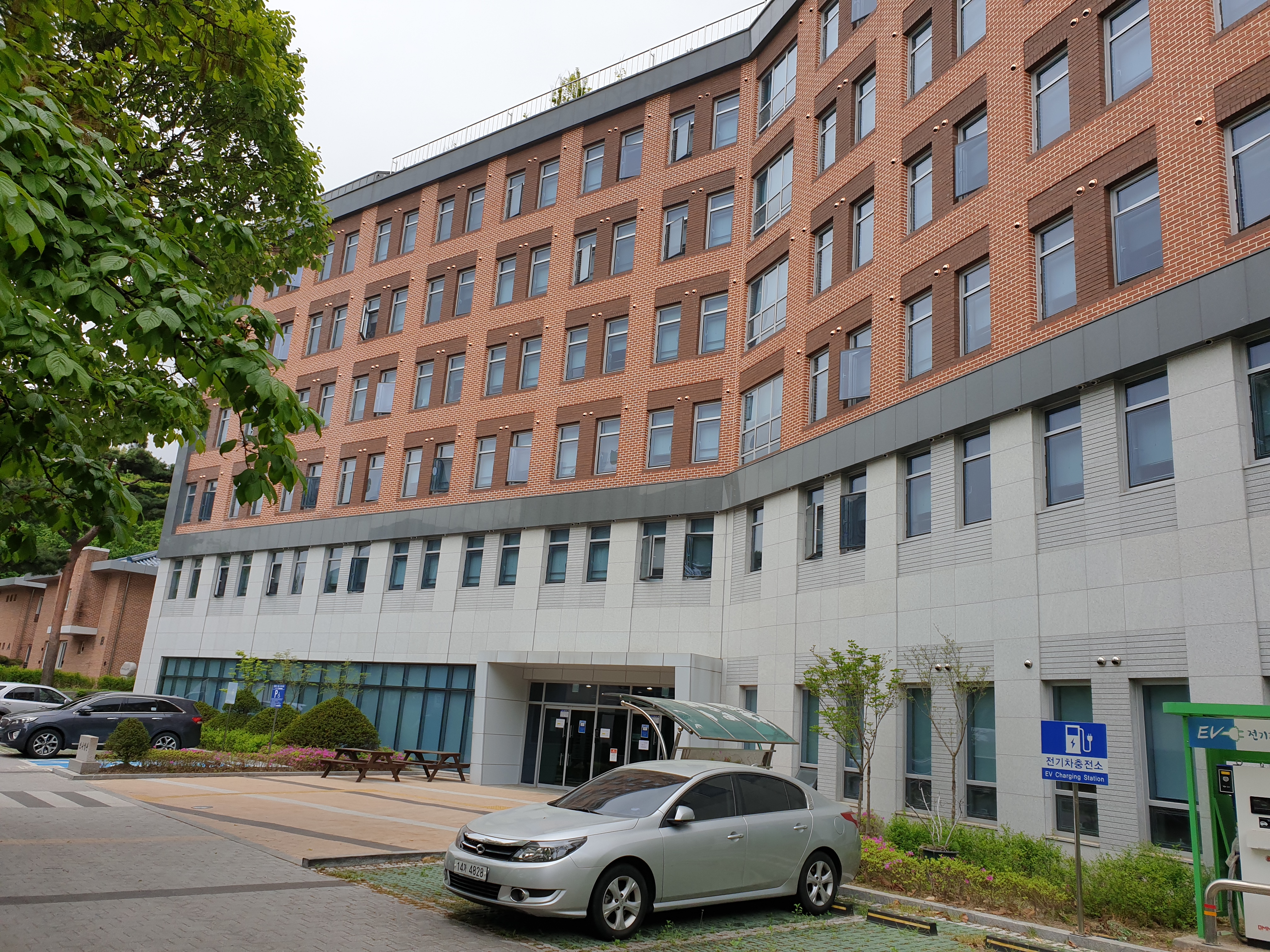 sy대학교 브니엘관.jpg