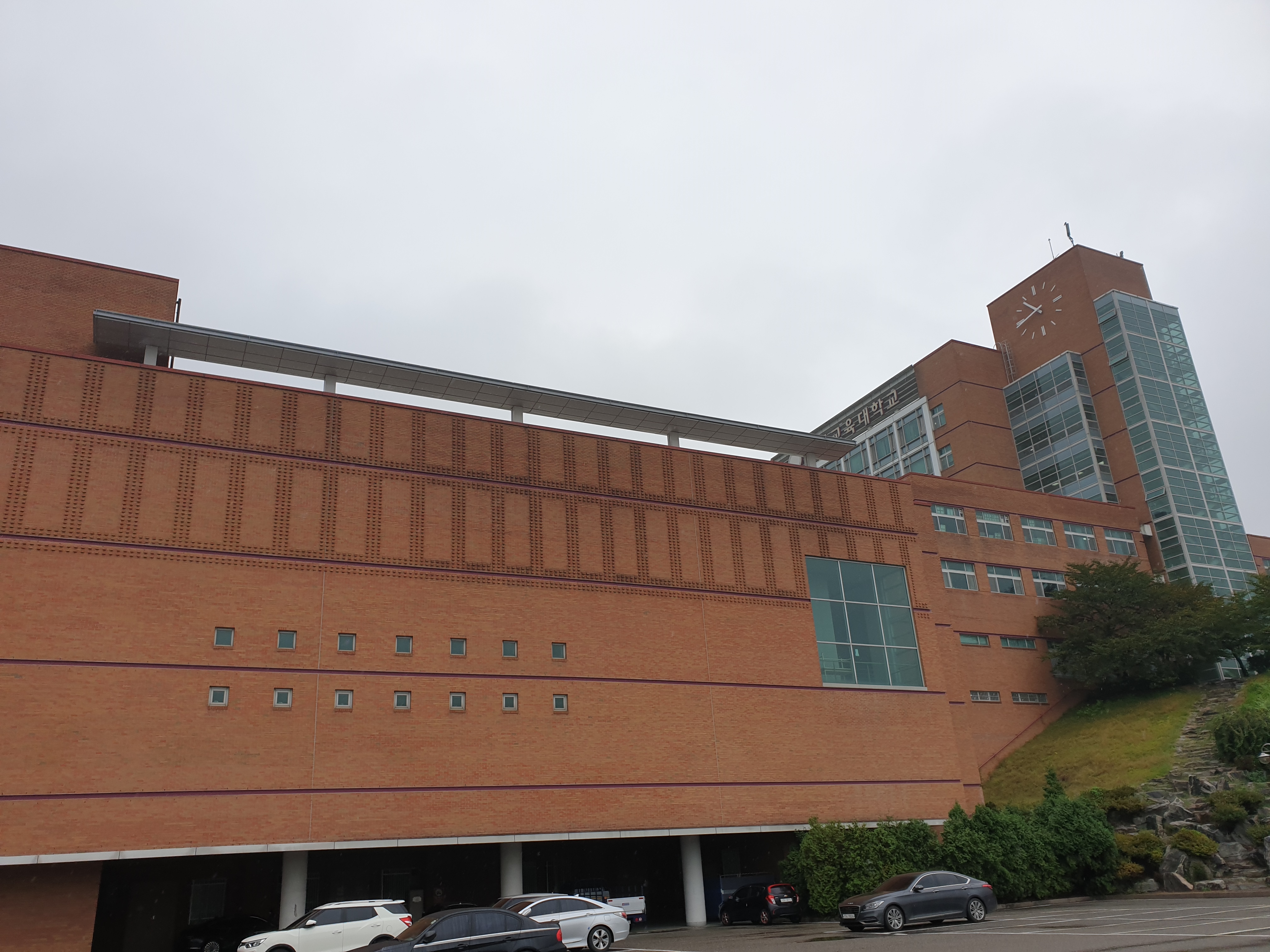 k대학교 예지관.jpg