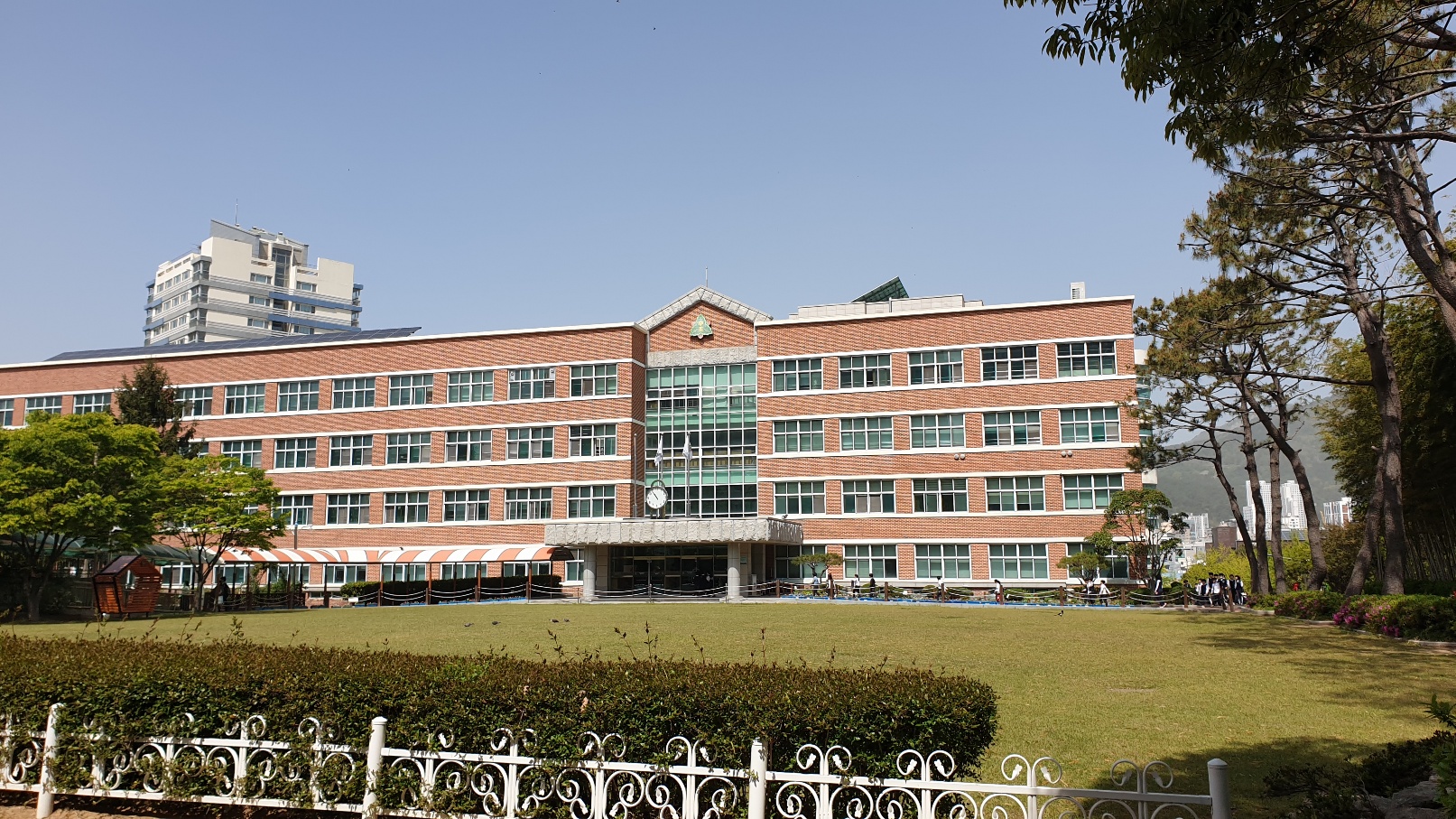 bs교대 부설초등학교.jpg