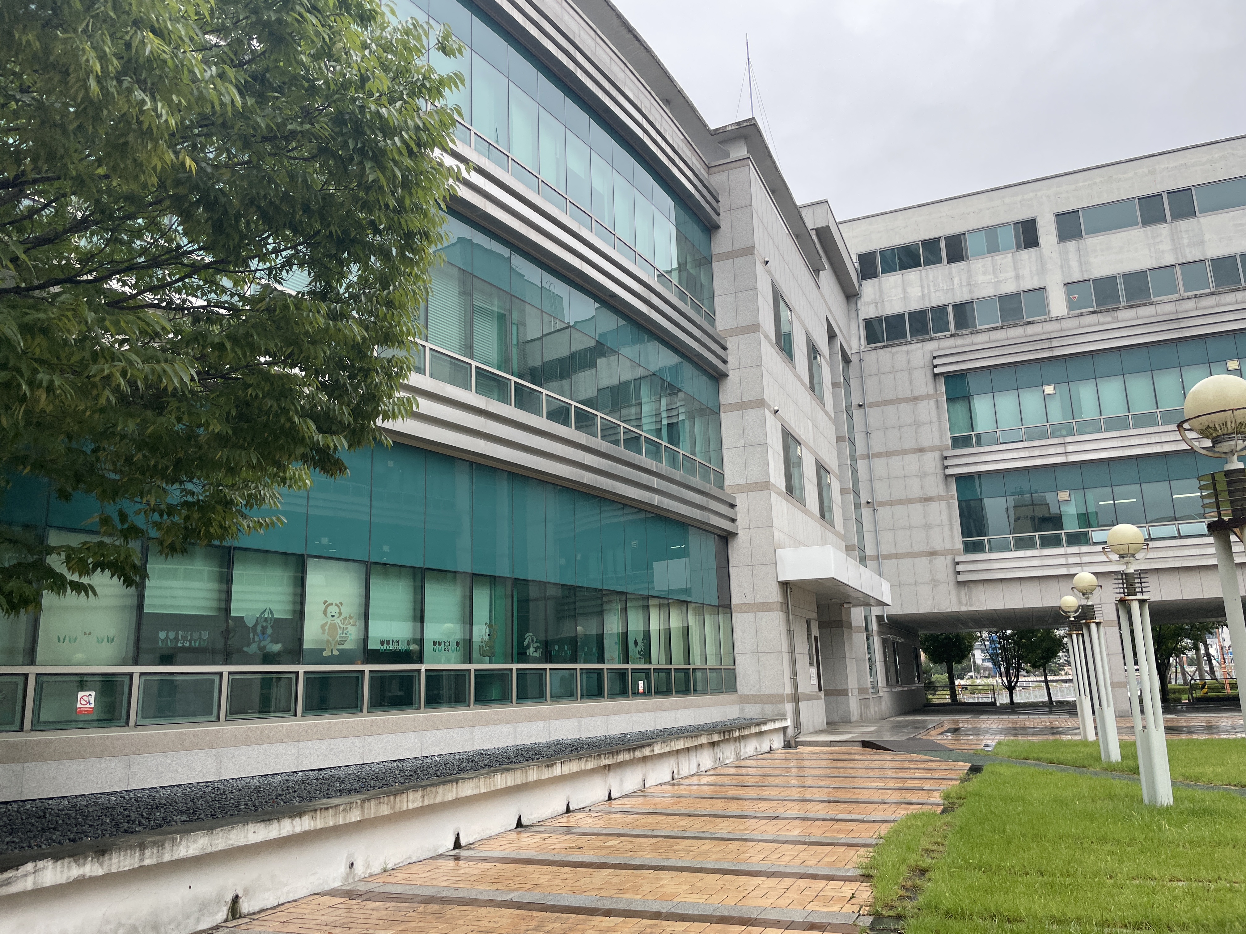 gsn대학교 산학협력관.JPG