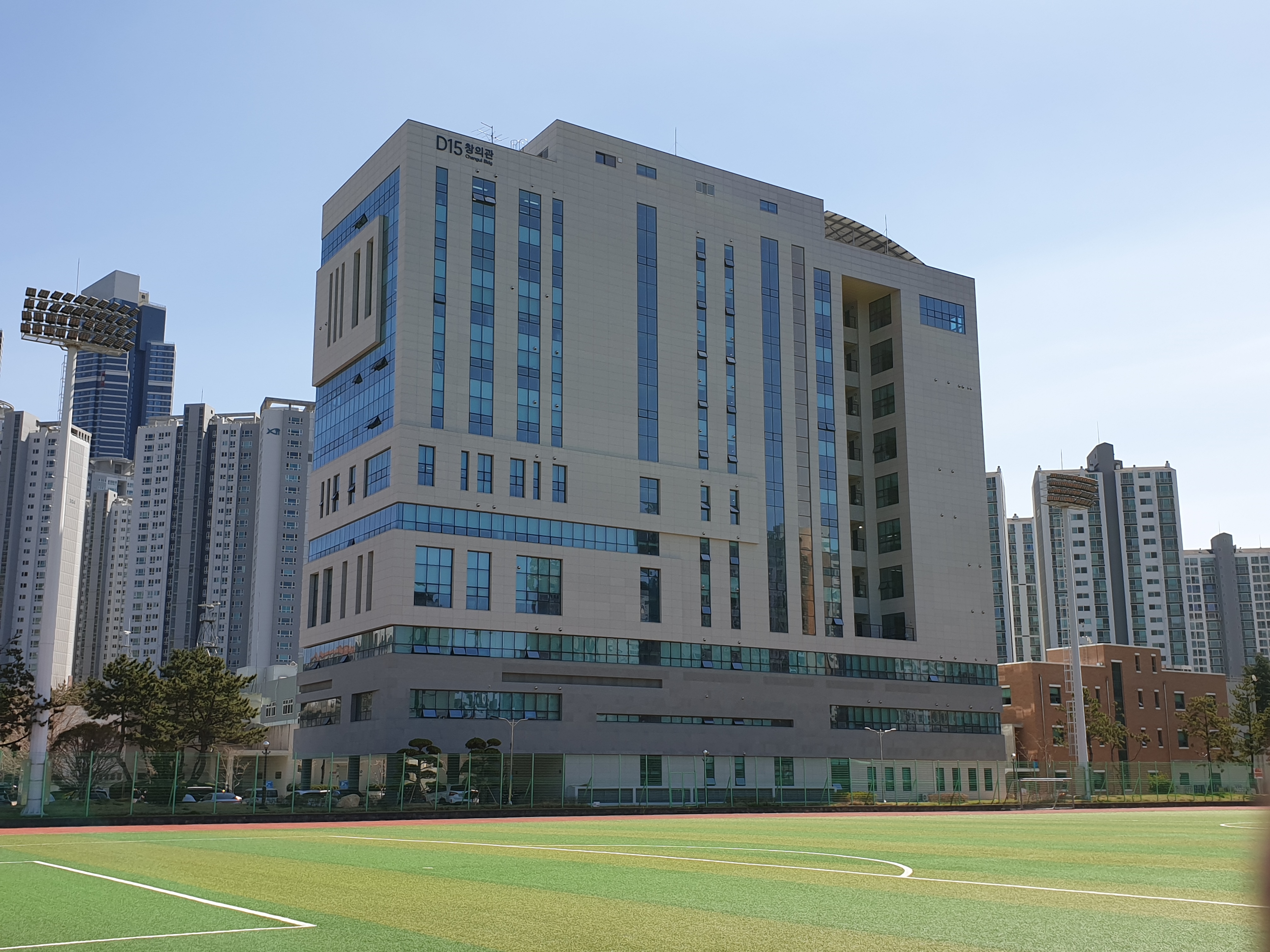 pk대학교 창의관.jpg